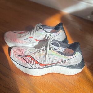 Saucony Mens Endorphin Pro 3 Running Shoes Sneakers Size 11. Lightly used.